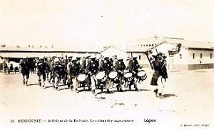 Beni-Ounif - Legion - Retour de manoeuvres